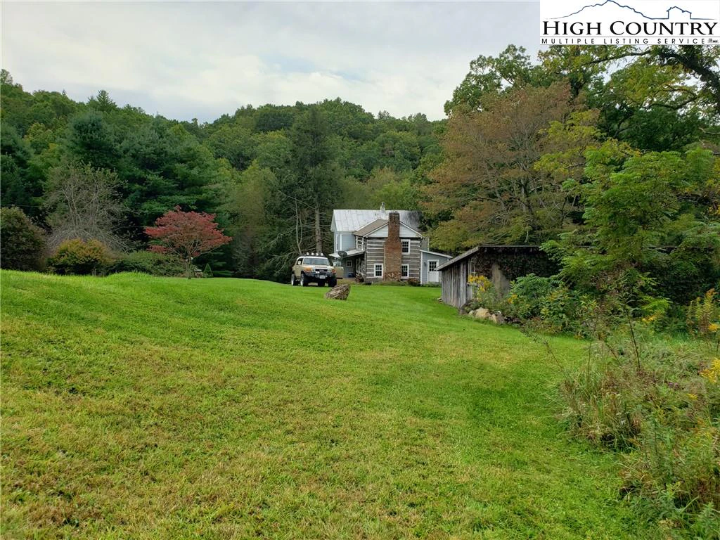 Image number 17 for the current listing