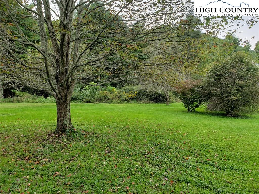 Image number 18 for the current listing