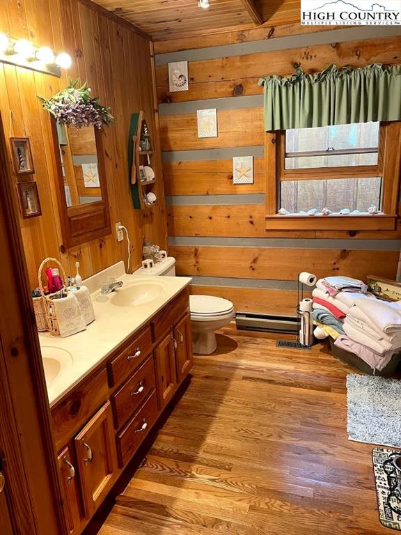 Image number 3 for the current listing
