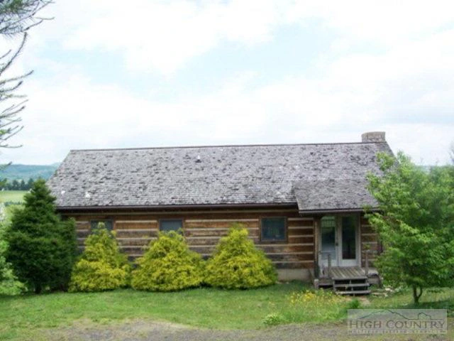 Image number 1 for the current listing