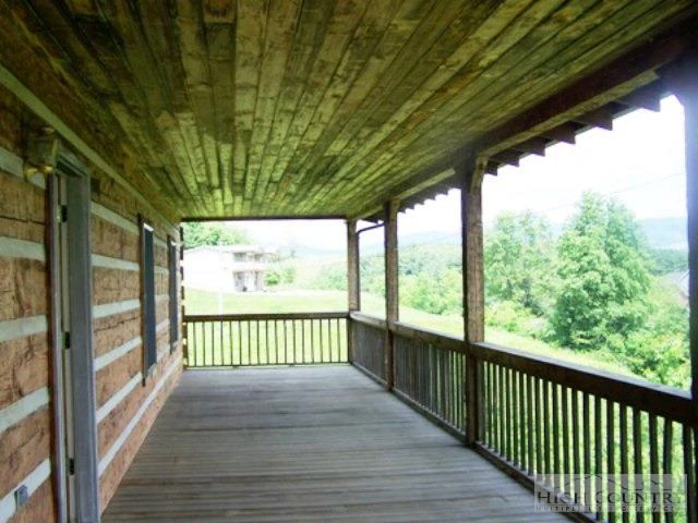 Image number 12 for the current listing