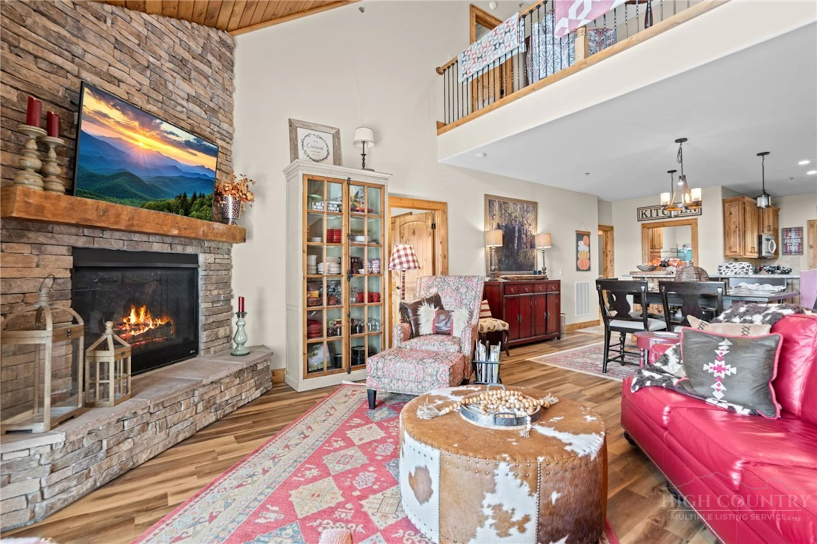 Image number 8 for the current listing