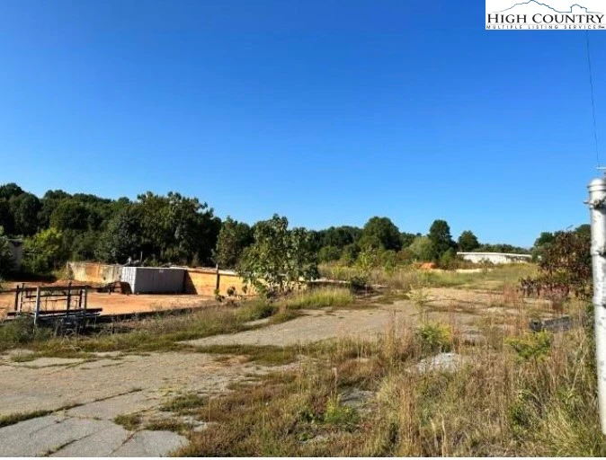 Image number 5 for the current listing