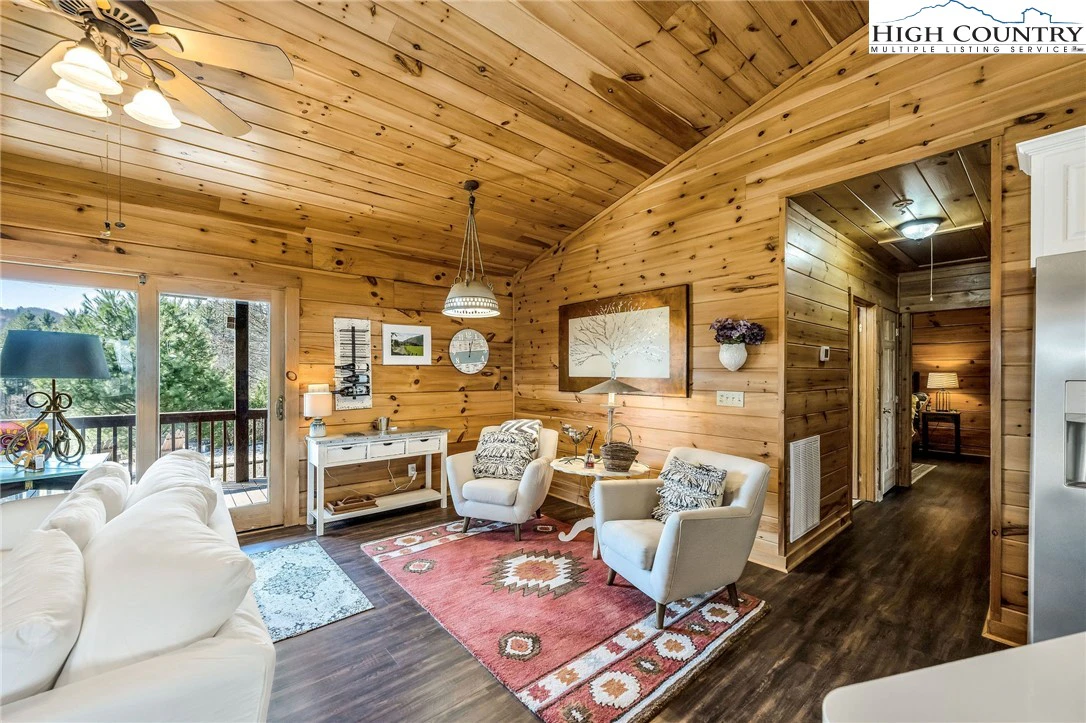 Image number 6 for the current listing