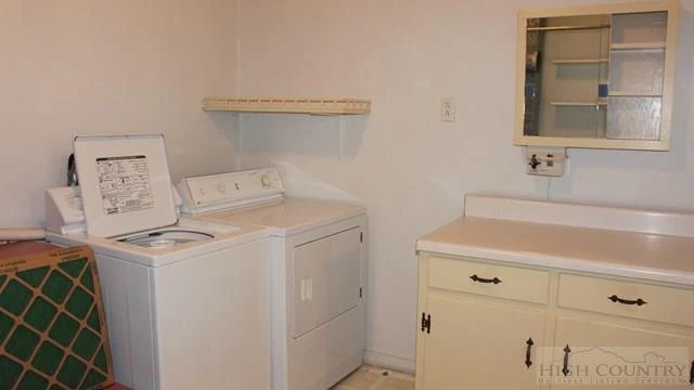 Image number 13 for the current listing