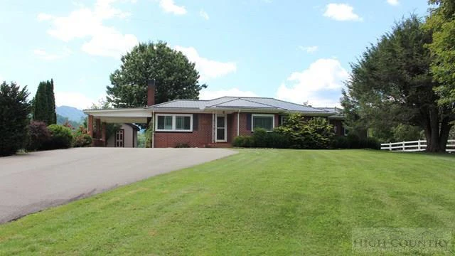 Image number 7 for the current listing