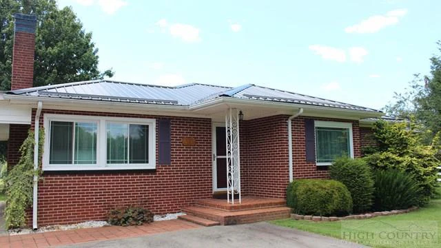 Image number 6 for the current listing