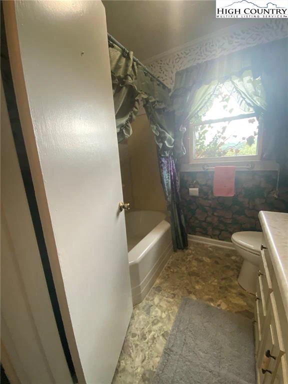 Image number 12 for the current listing