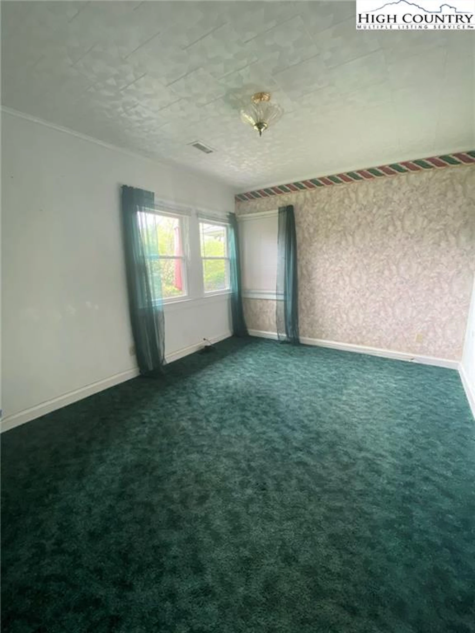 Image number 11 for the current listing