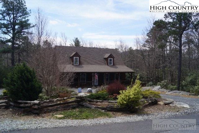 Image number 14 for the current listing