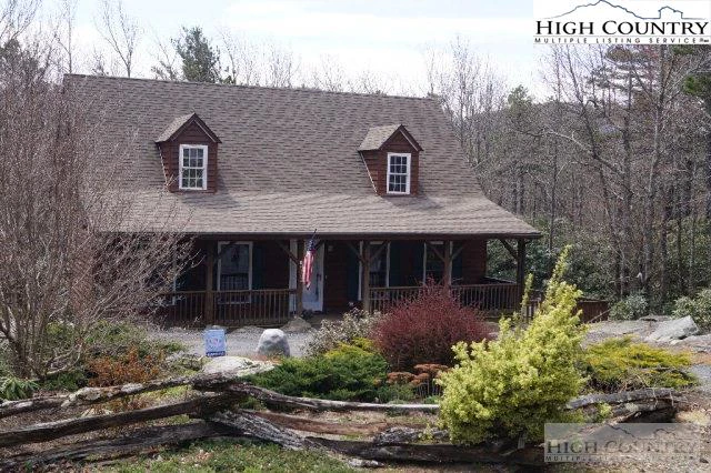 Image number 13 for the current listing