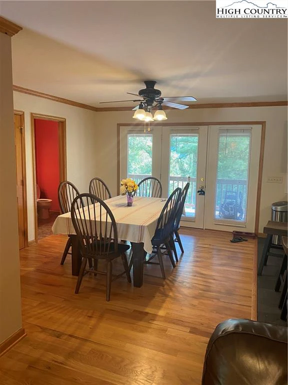 Image number 12 for the current listing