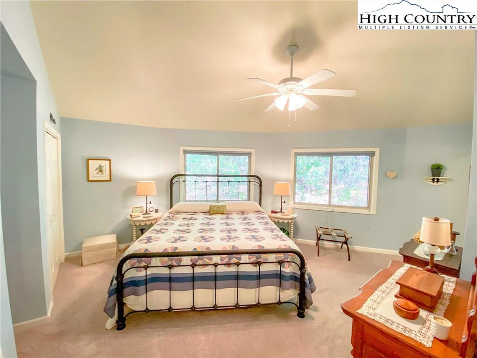 Image number 12 for the current listing