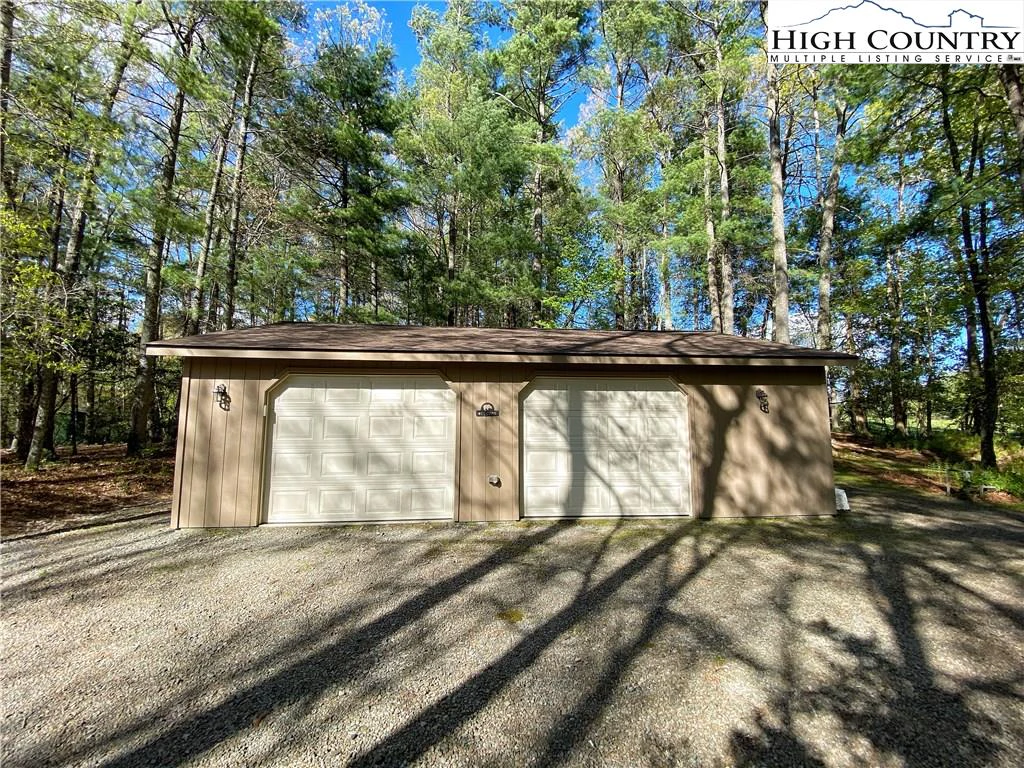 Image number 6 for the current listing