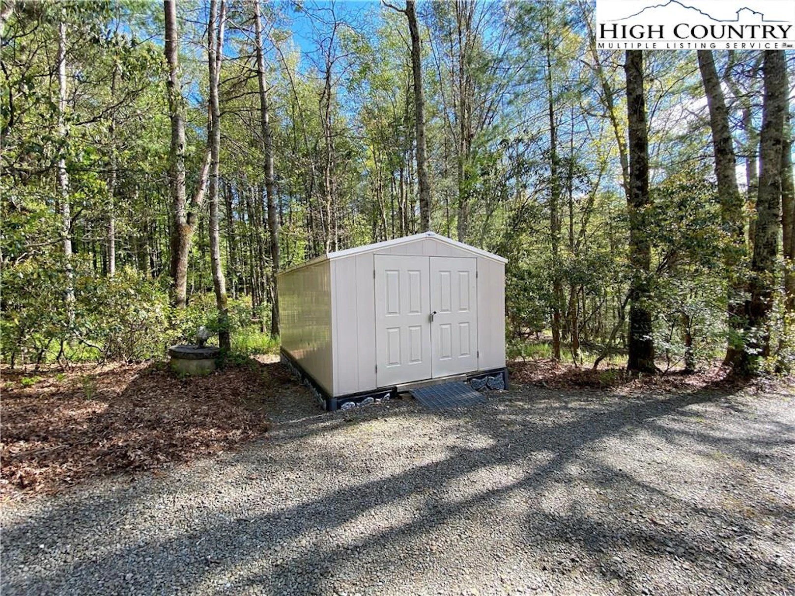 Image number 4 for the current listing