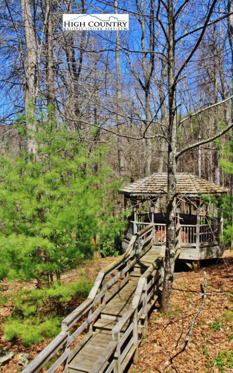 Image number 16 for the current listing