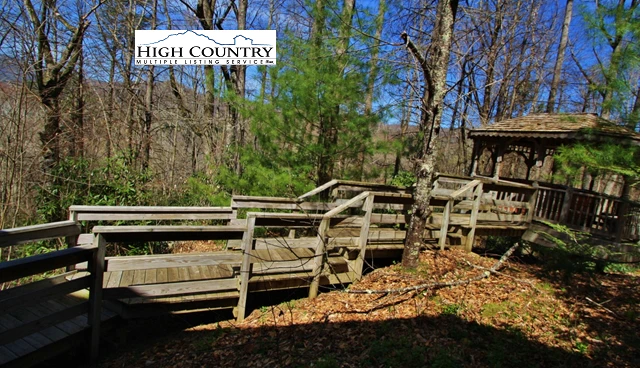 Image number 15 for the current listing