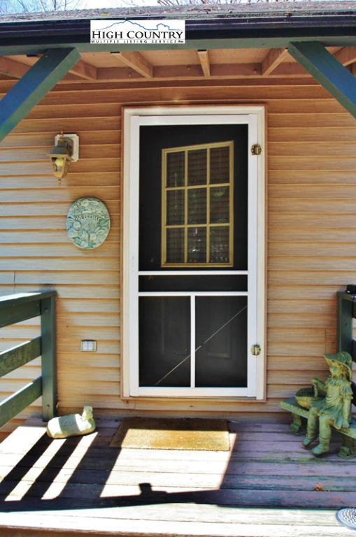 Image number 10 for the current listing