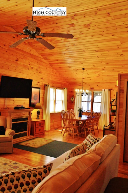 Image number 6 for the current listing