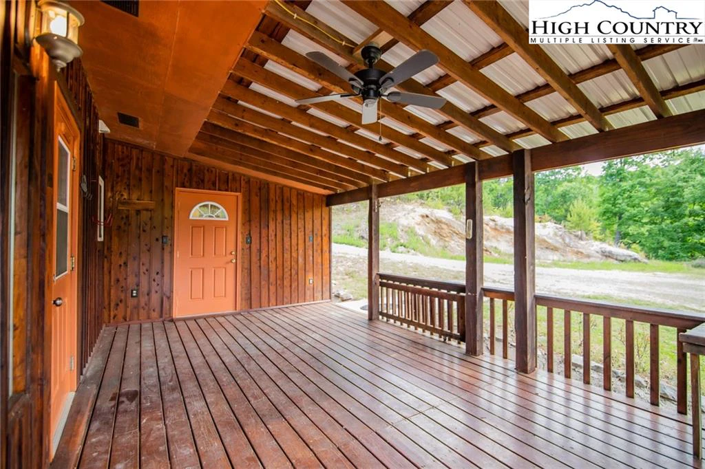 Image number 7 for the current listing