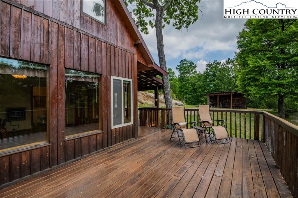 Image number 9 for the current listing