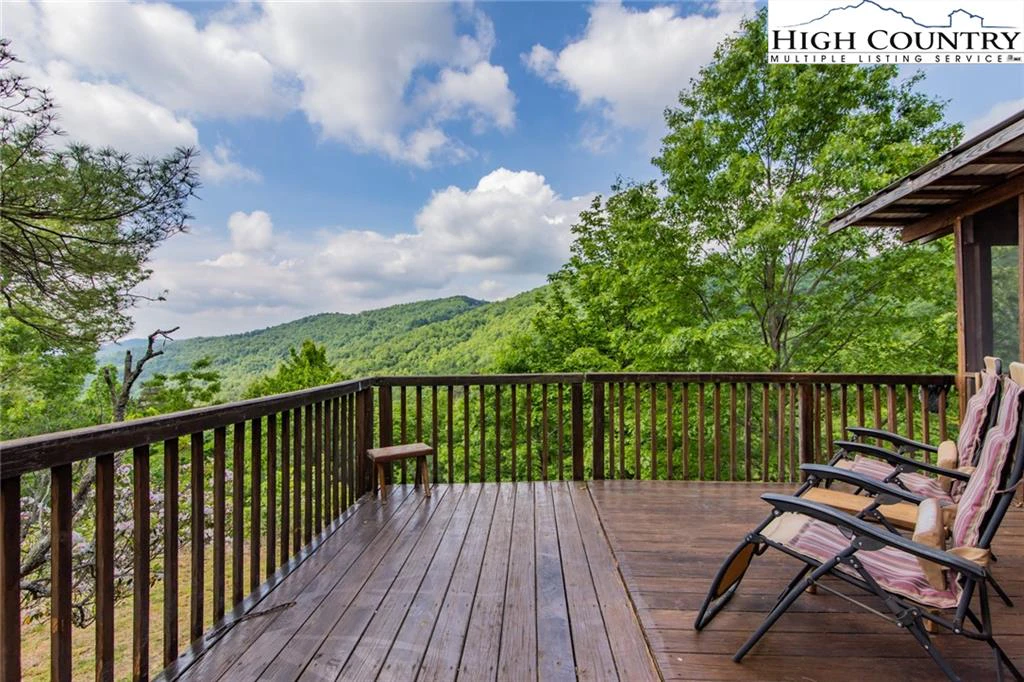 Image number 11 for the current listing