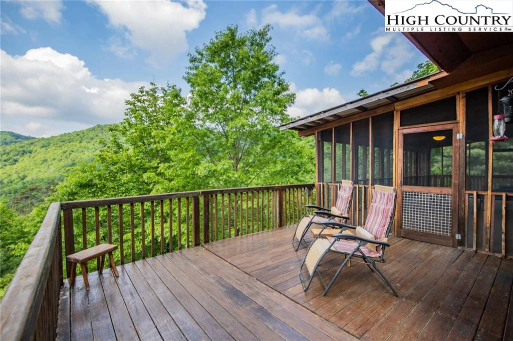 Image number 12 for the current listing