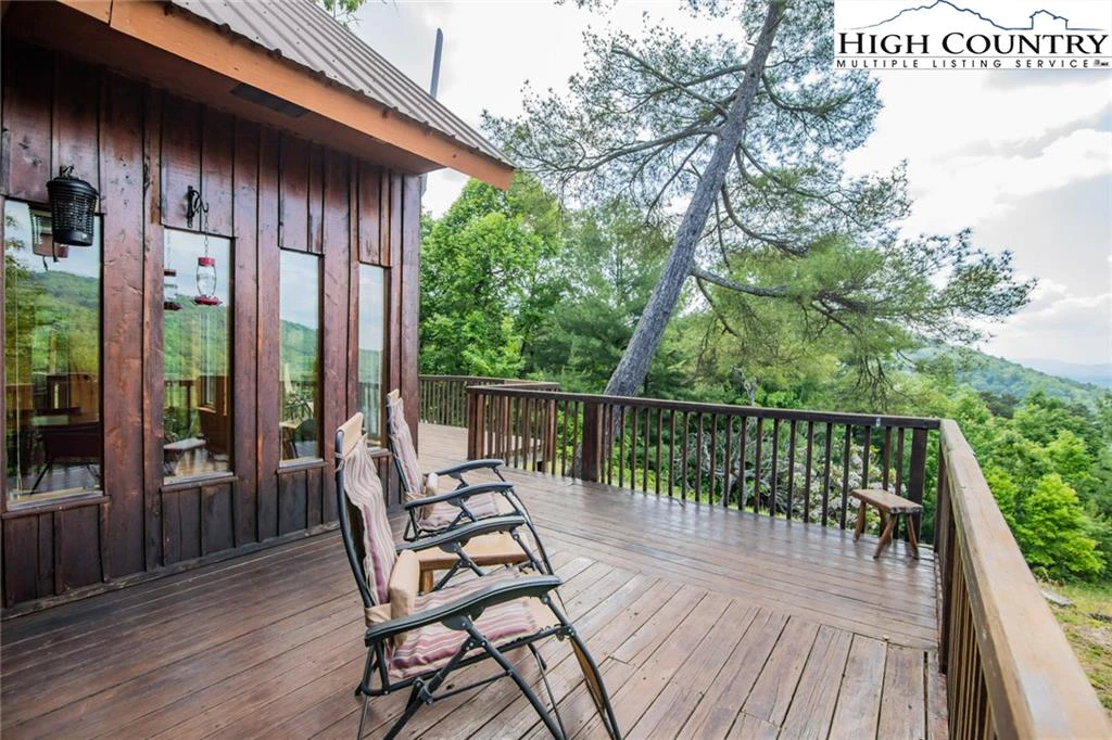 Image number 2 for the current listing