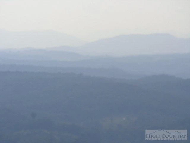 Image number 16 for the current listing