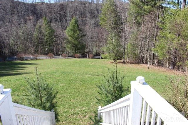 Image number 16 for the current listing