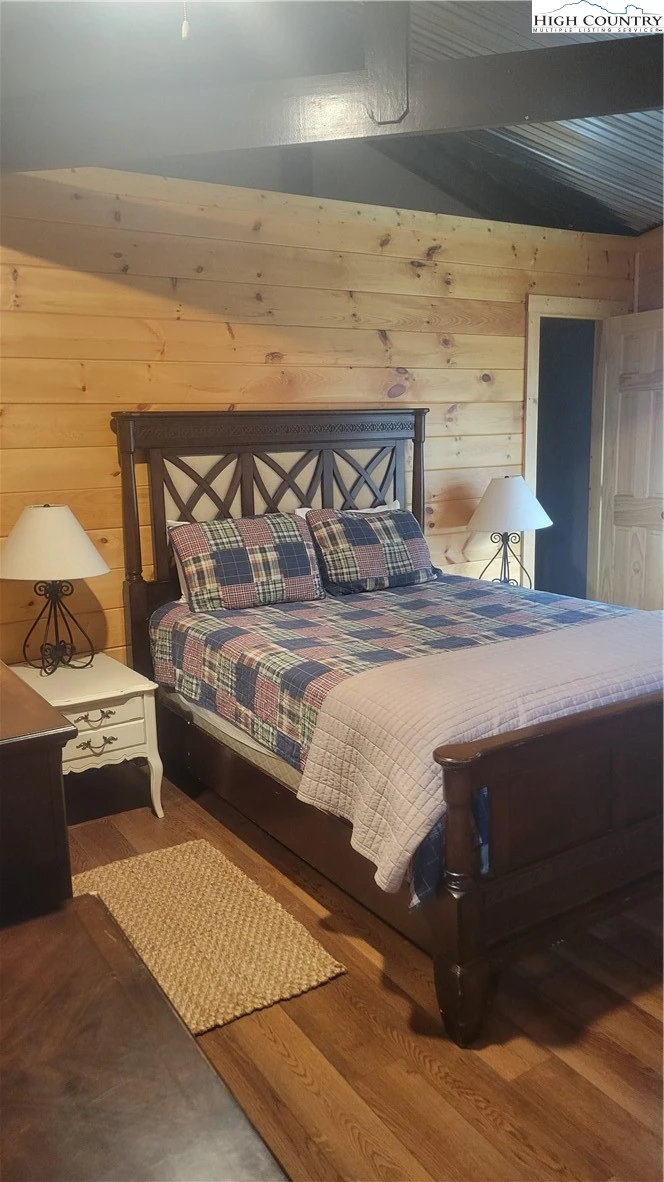 Image number 5 for the current listing