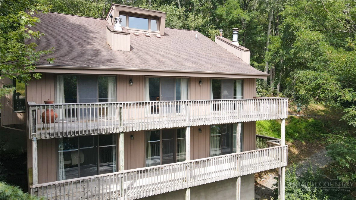 Image number 5 for the current listing