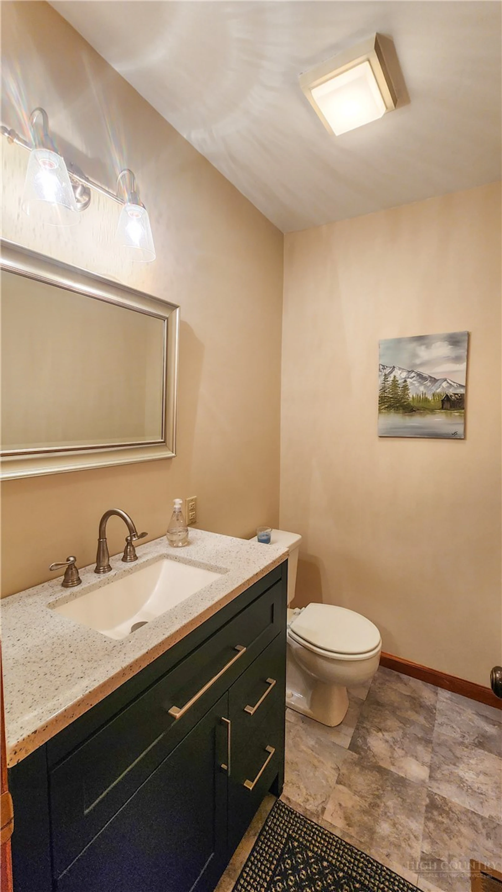Image number 18 for the current listing