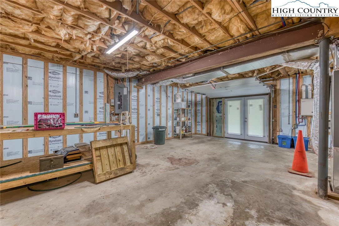 Image number 5 for the current listing