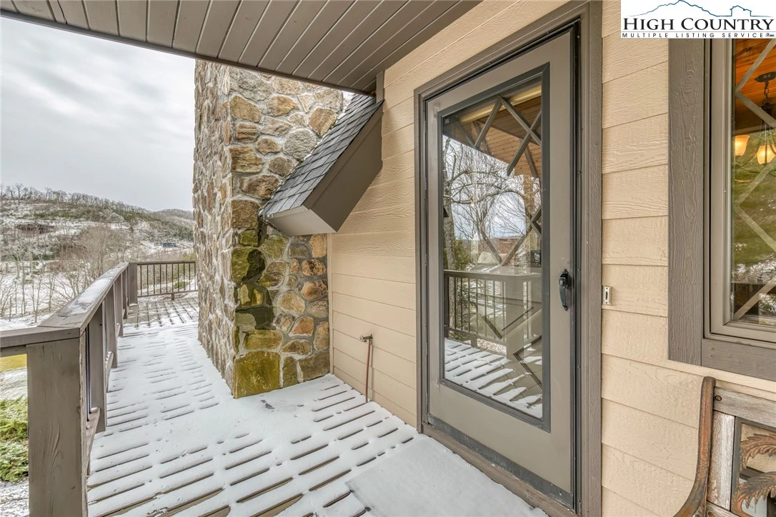 Image number 6 for the current listing