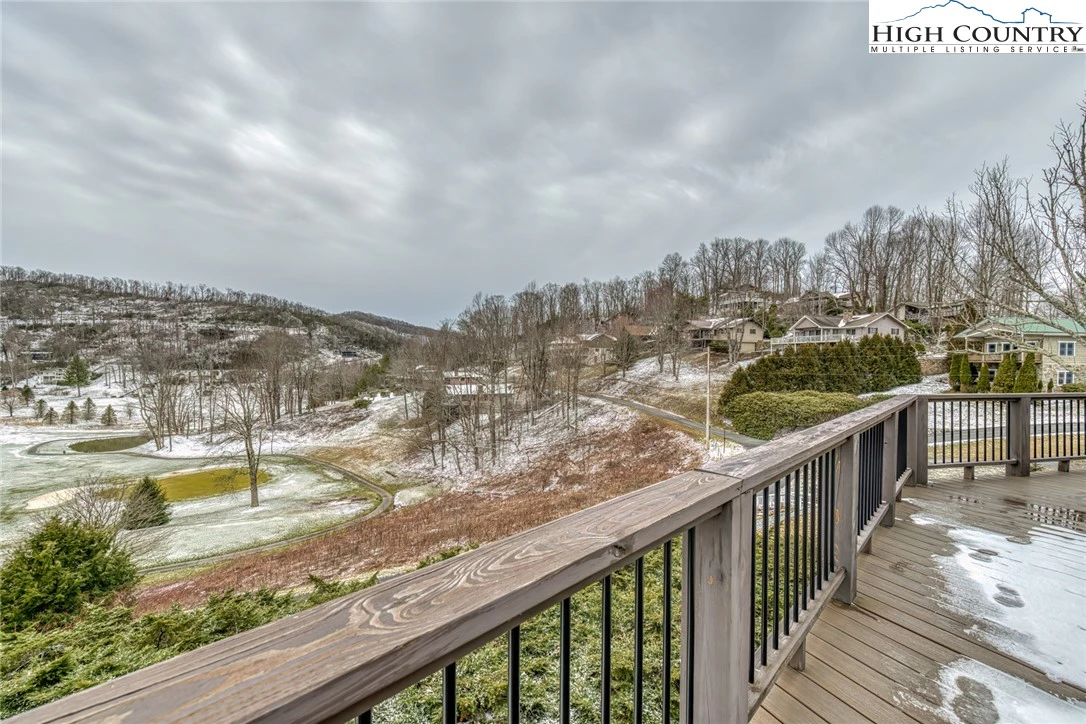 Image number 12 for the current listing