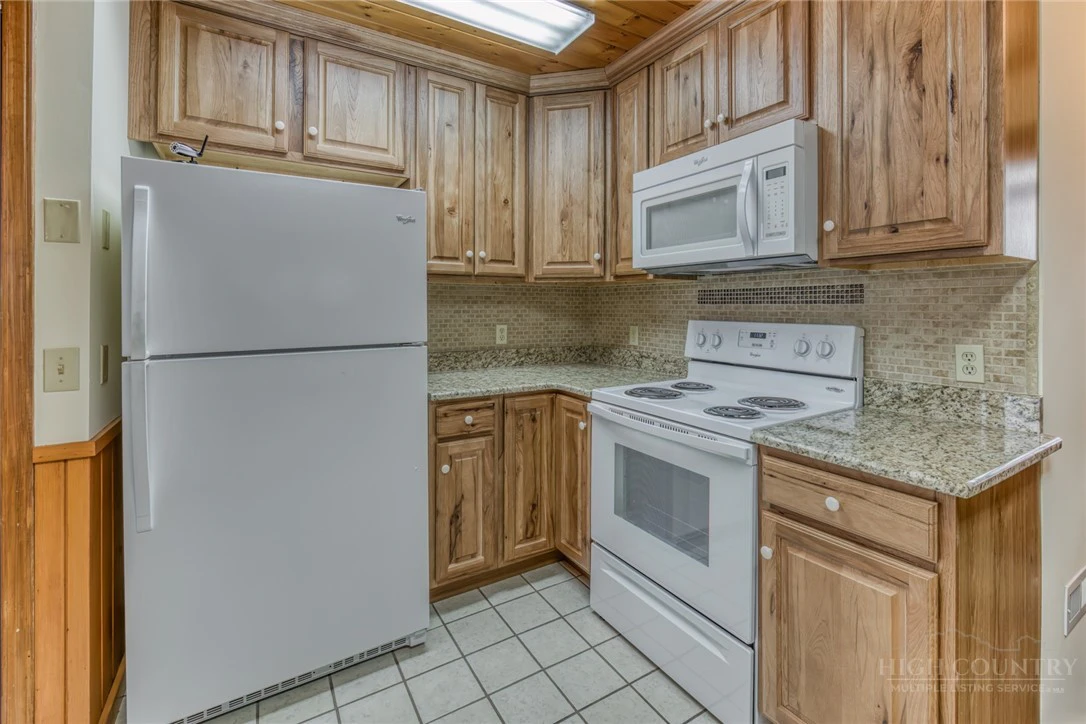Image number 10 for the current listing