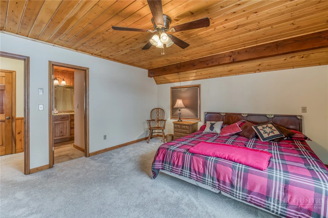 Image number 18 for the current listing