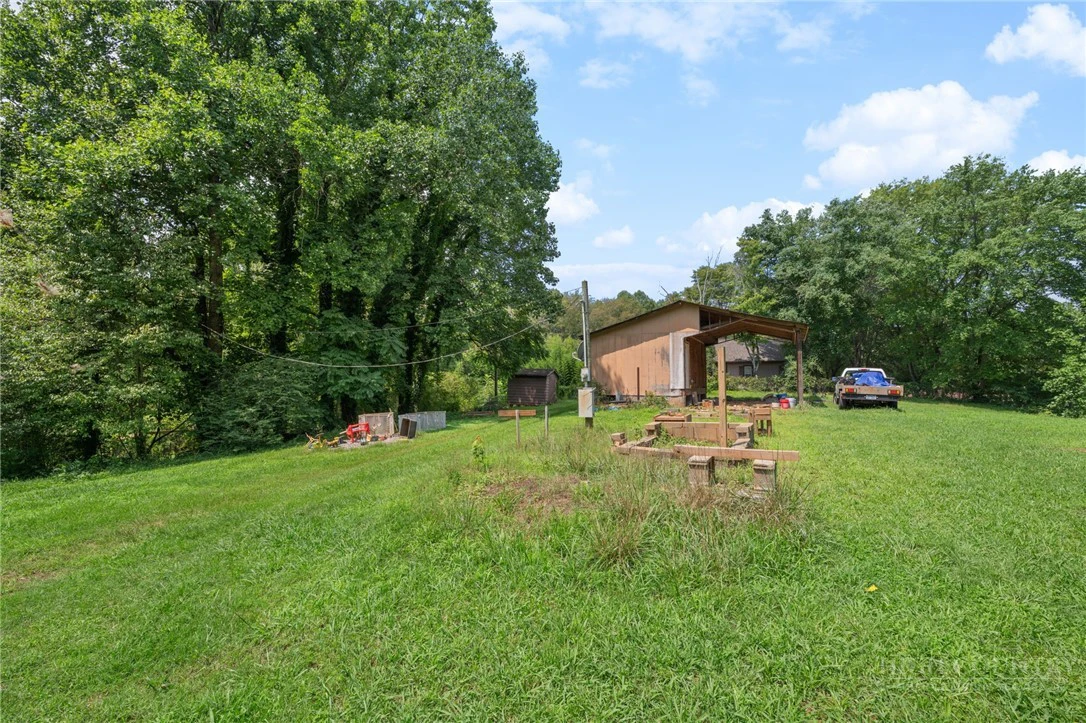 Image number 6 for the current listing