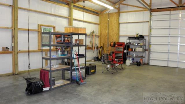 Image number 21 for the current listing