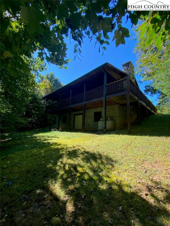 Image number 13 for the current listing