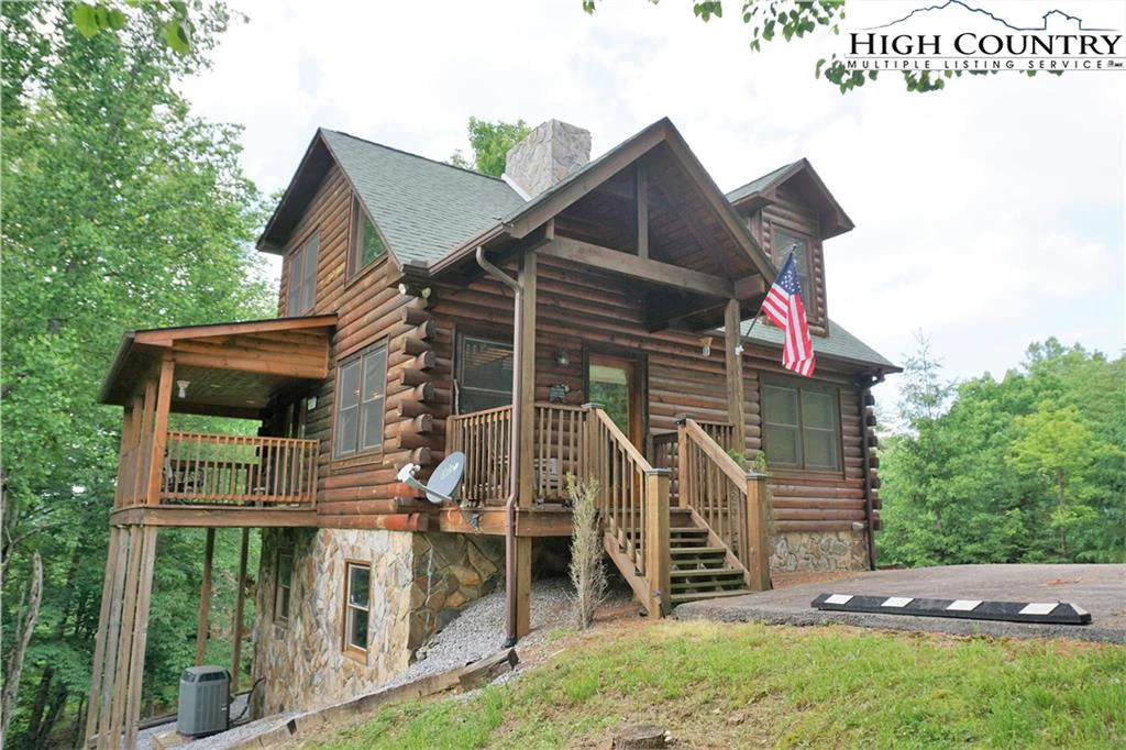 Image number 1 for the current listing