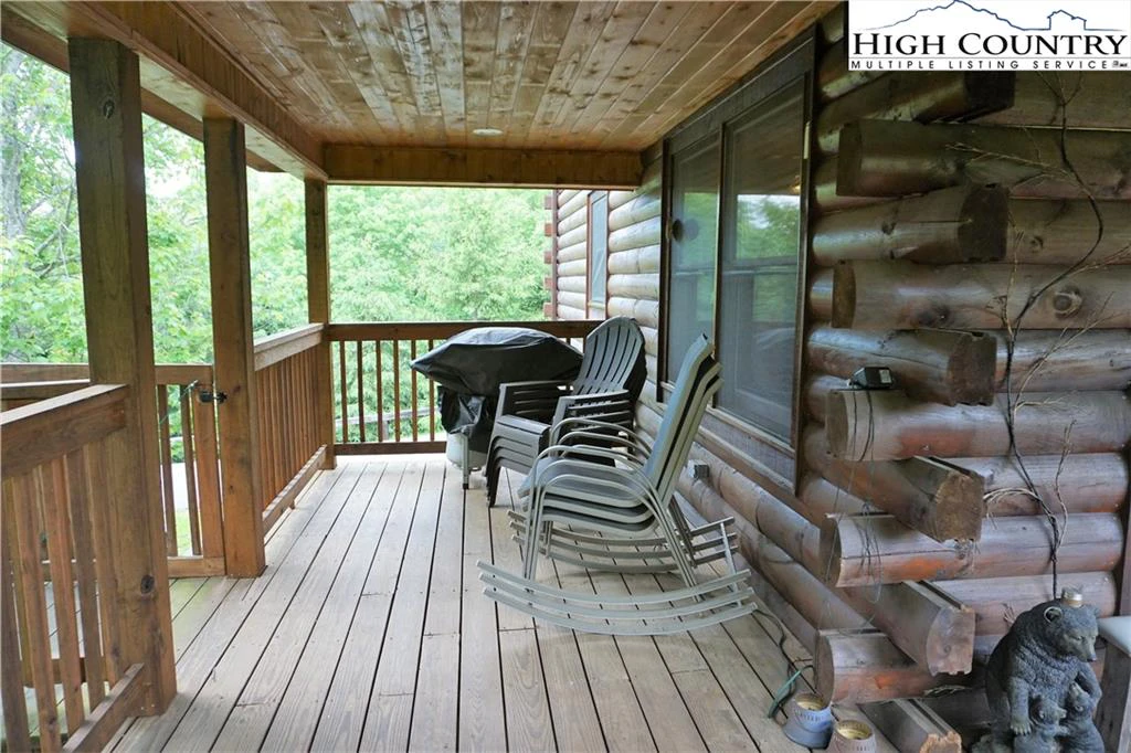 Image number 2 for the current listing