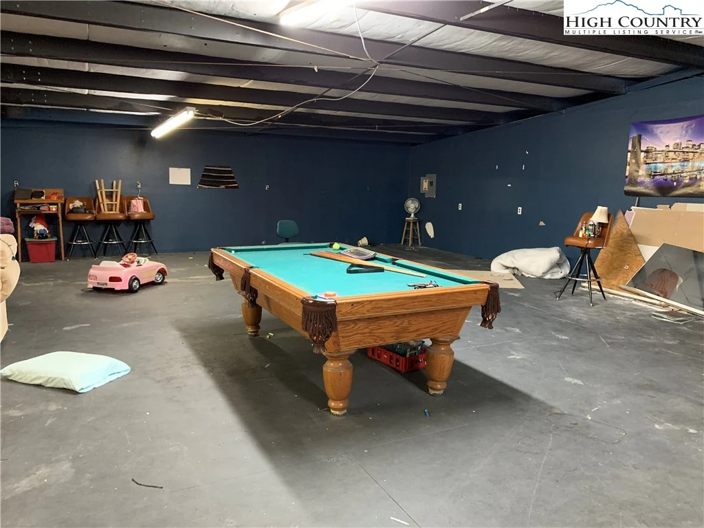 Image number 7 for the current listing