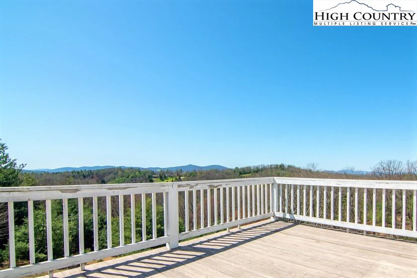 Image number 11 for the current listing