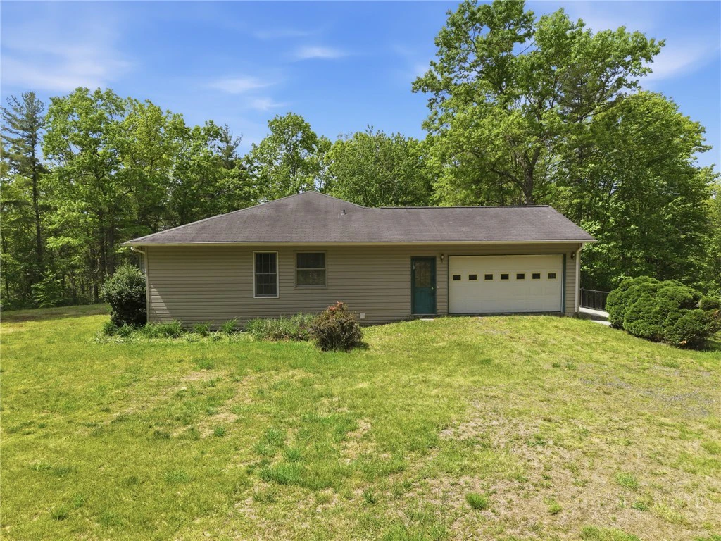Image number 19 for the current listing