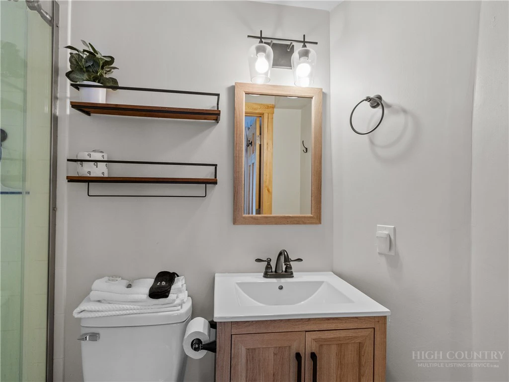 Image number 6 for the current listing