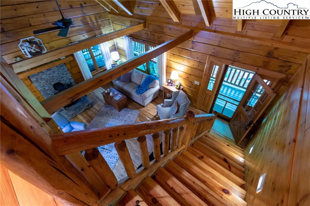 Image number 6 for the current listing