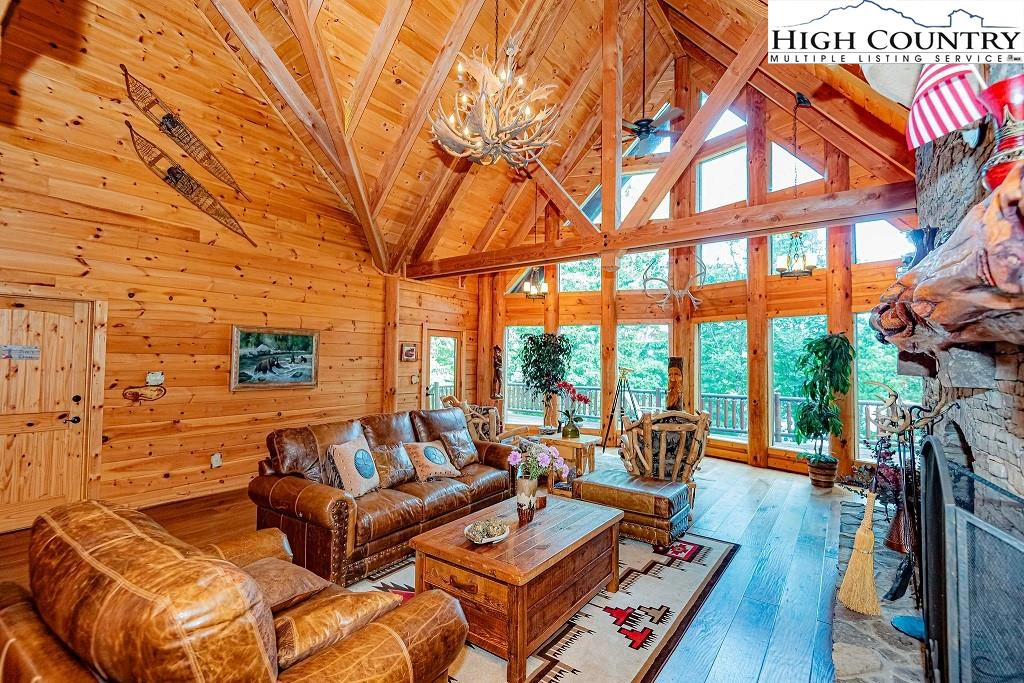 Image number 6 for the current listing