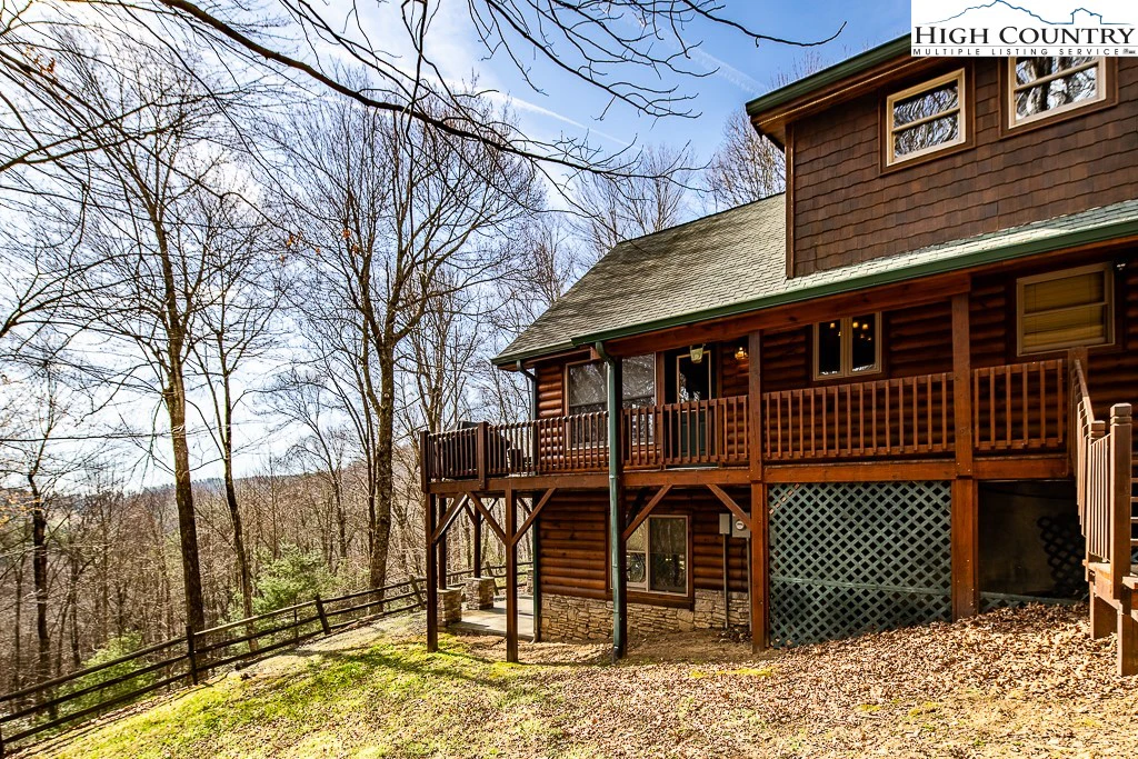Image number 18 for the current listing
